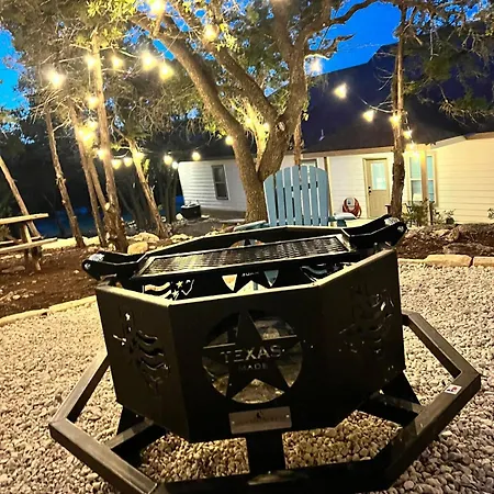 Family Friendly! Beautiful, Cozy Home Fire Pit